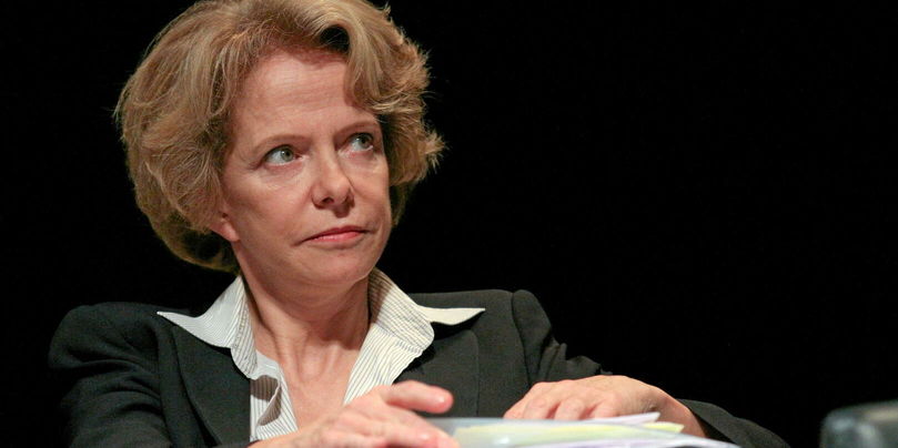 À 68 ans, Frédérique Bredin retourne dans l'arène politique. Elle se présente à l'élection législative partielle dans la 2e circonscription de Paris.
